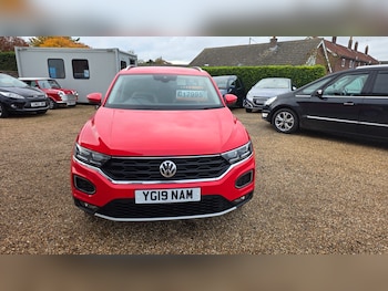 Used Volkswagen T-Roc 2019 for sale - 76468833: Photo