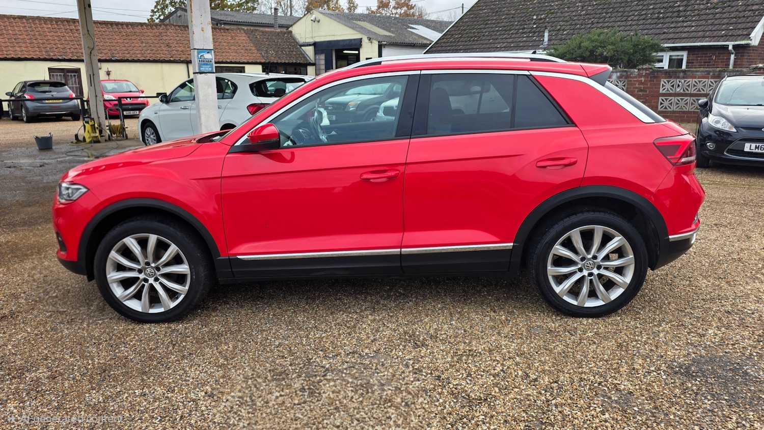Used Volkswagen T-Roc 2019 for sale - 76468833: Photo 4