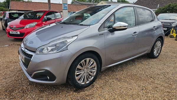 Used Peugeot 208 2019 for sale - 74858203: Photo 1