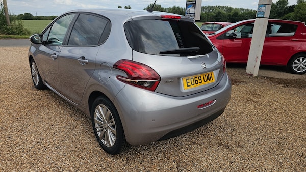 Used Peugeot 208 2019 for sale - 74858203: Photo 3