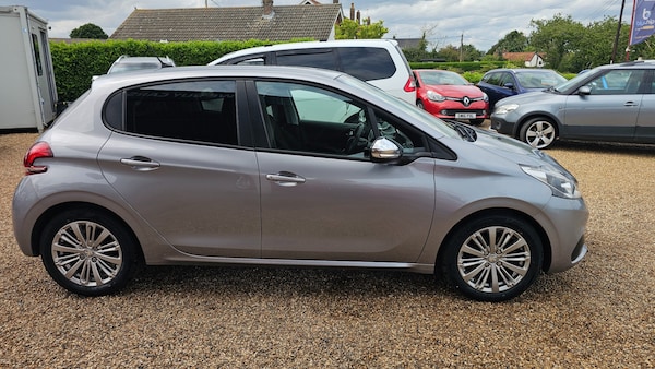 Used Peugeot 208 2019 for sale - 74858203: Photo 6