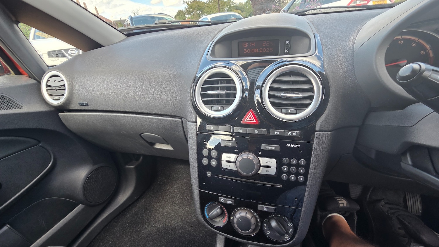 Vehicle 21