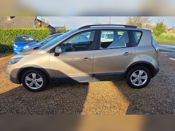 Used Renault Scenic Xmod 2015 for sale - 76600197: Photo