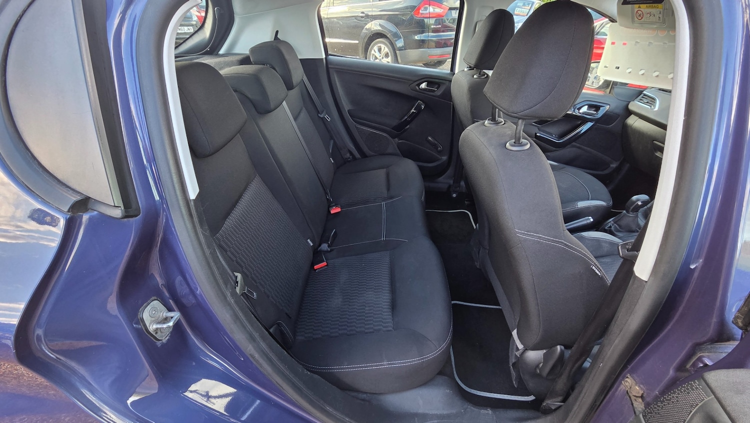 Used Peugeot 208 2016 for sale - 76381900: Photo 11