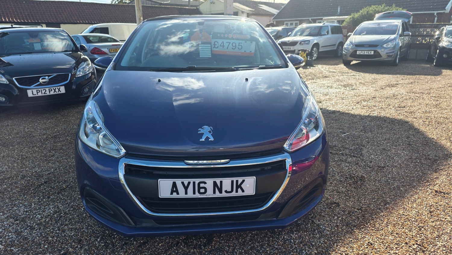 Used Peugeot 208 2016 for sale - 76381900: Photo 2