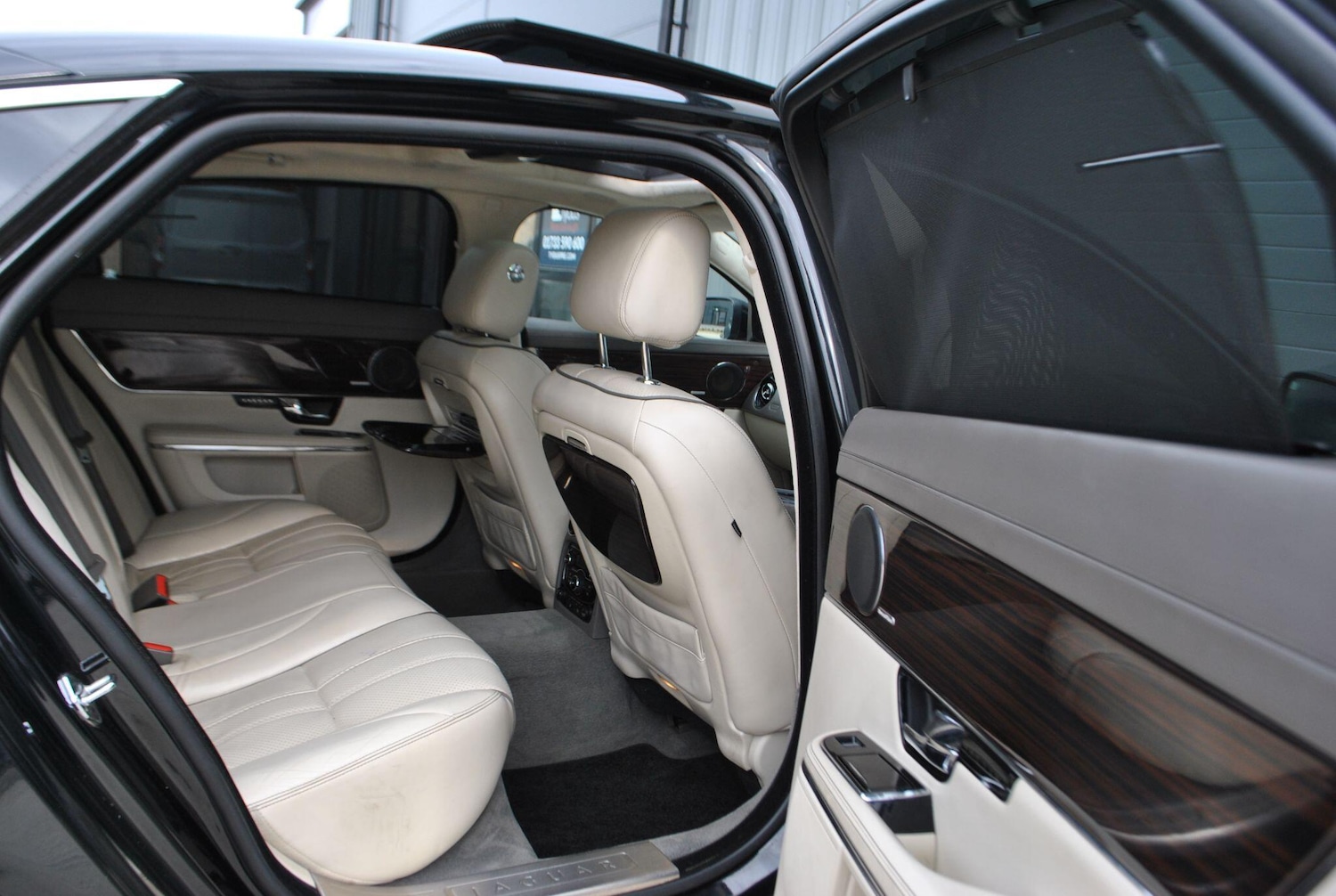 Used Jaguar XJ 2011 for sale - 76786929: Photo 20