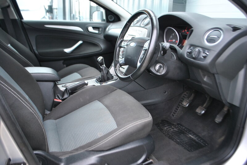 Used Ford Mondeo 2009 for sale - 77249402: Photo 19