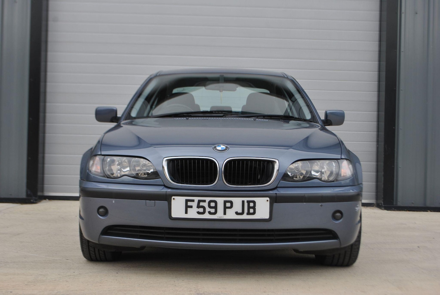 Used BMW 3 Series 2004 for sale - 76926220: Photo 2