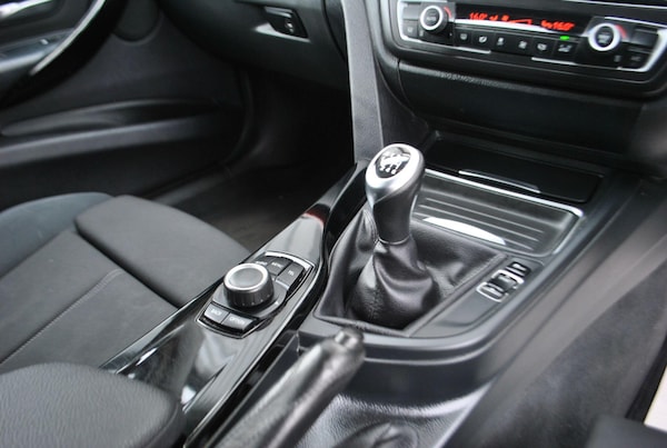 Used BMW 3 Series 2012 for sale - 76072131: Photo 18
