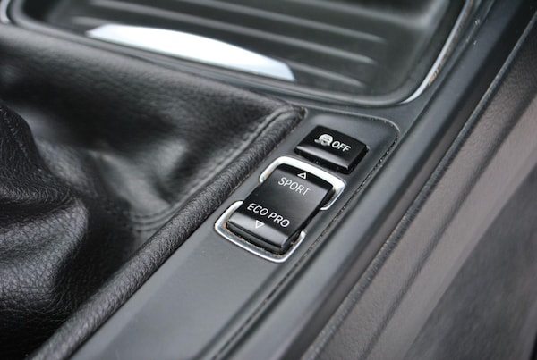 Used BMW 3 Series 2012 for sale - 76072131: Photo 21