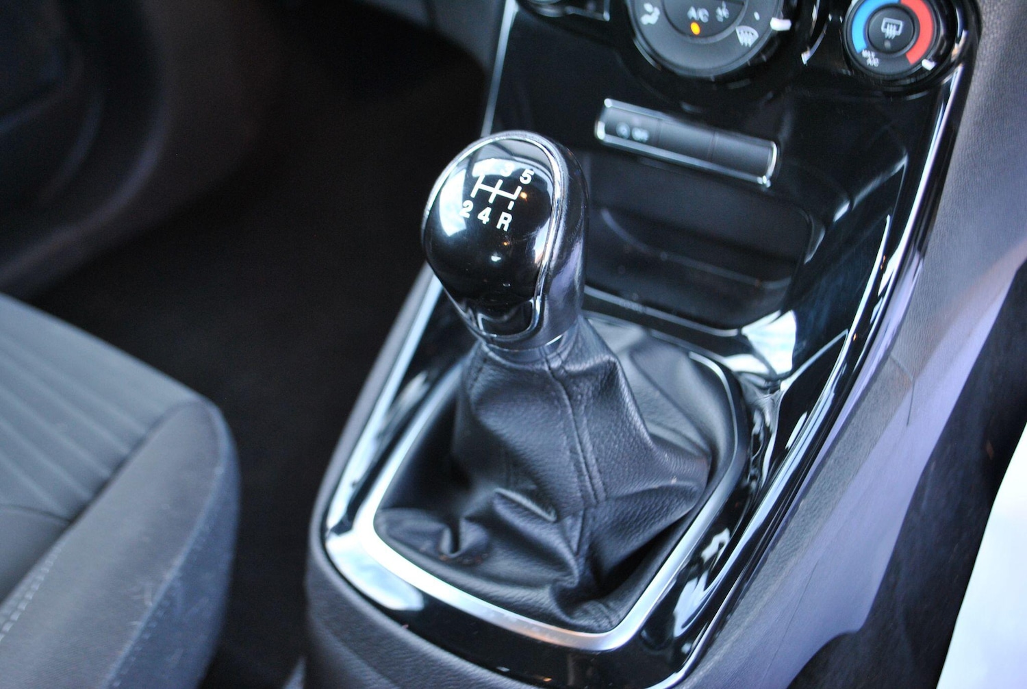 Used Ford Fiesta 2017 for sale - 76942498: Photo 16