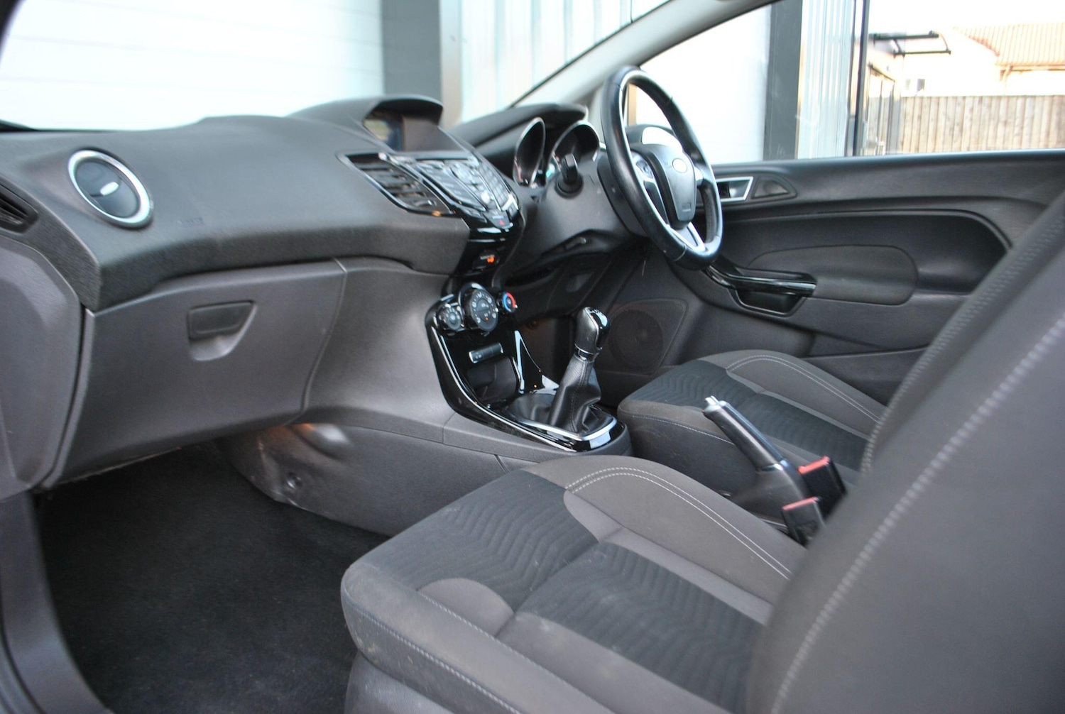 Used Ford Fiesta 2017 for sale - 76942498: Photo 9