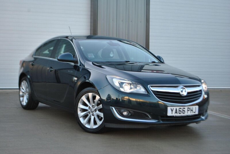 Used Vauxhall Insignia 2016 for sale - 77003748: Photo 1