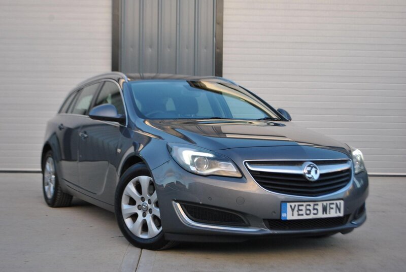 Used Vauxhall Insignia 2015 for sale - 77003772: Photo 1