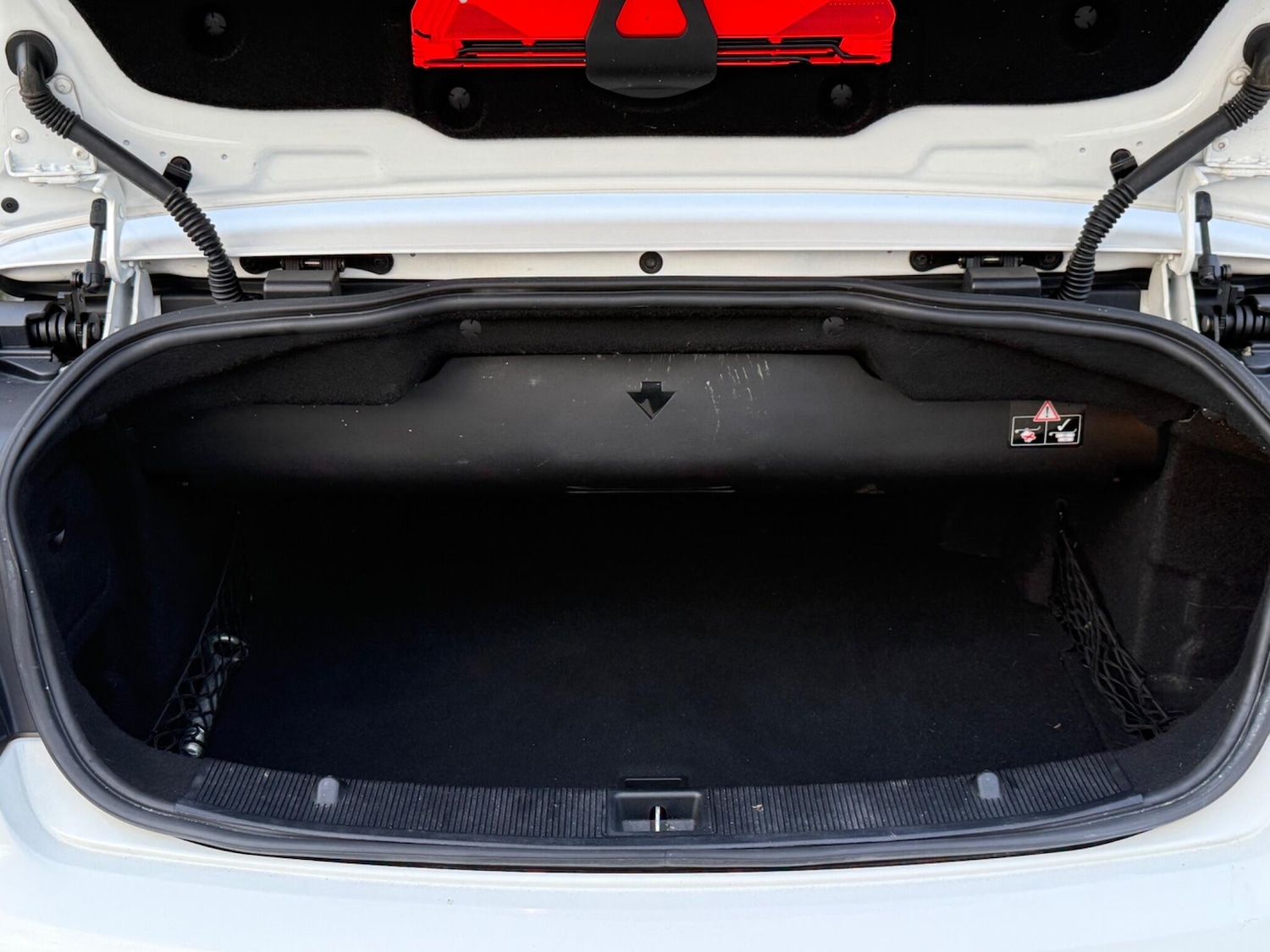 Used Mercedes-Benz E Class 2014 for sale - 76786526: Photo 31