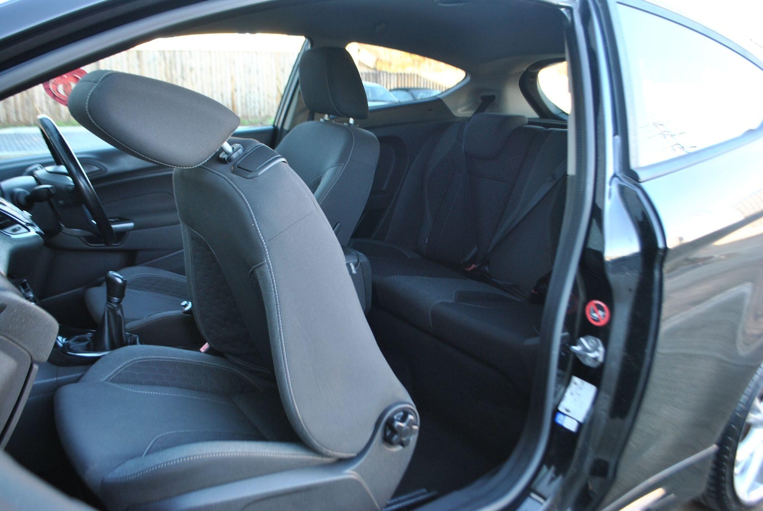 Used Ford Fiesta 2015 for sale - 76786704: Photo 11