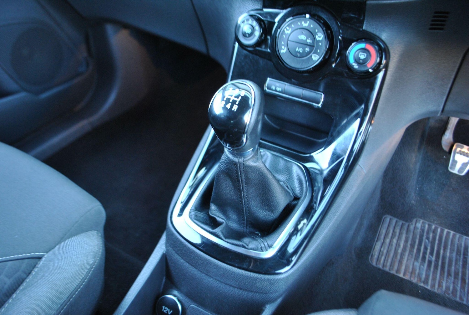 Used Ford Fiesta 2015 for sale - 76786704: Photo 16