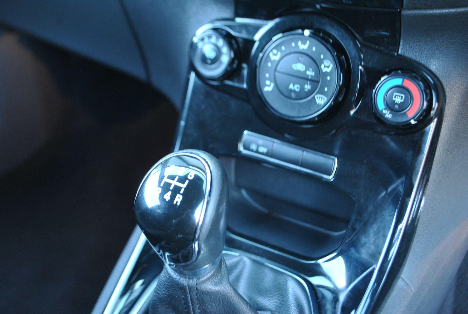 Used Ford Fiesta 2015 for sale - 76786704: Photo 17