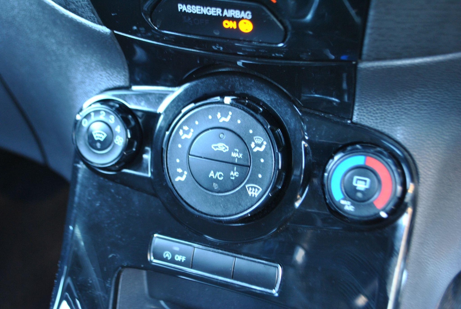 Used Ford Fiesta 2015 for sale - 76786704: Photo 18