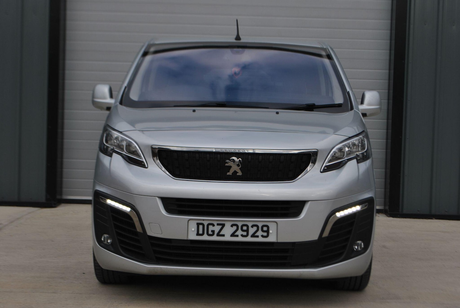 Used Peugeot Traveller 2016 for sale - 76786532: Photo 5