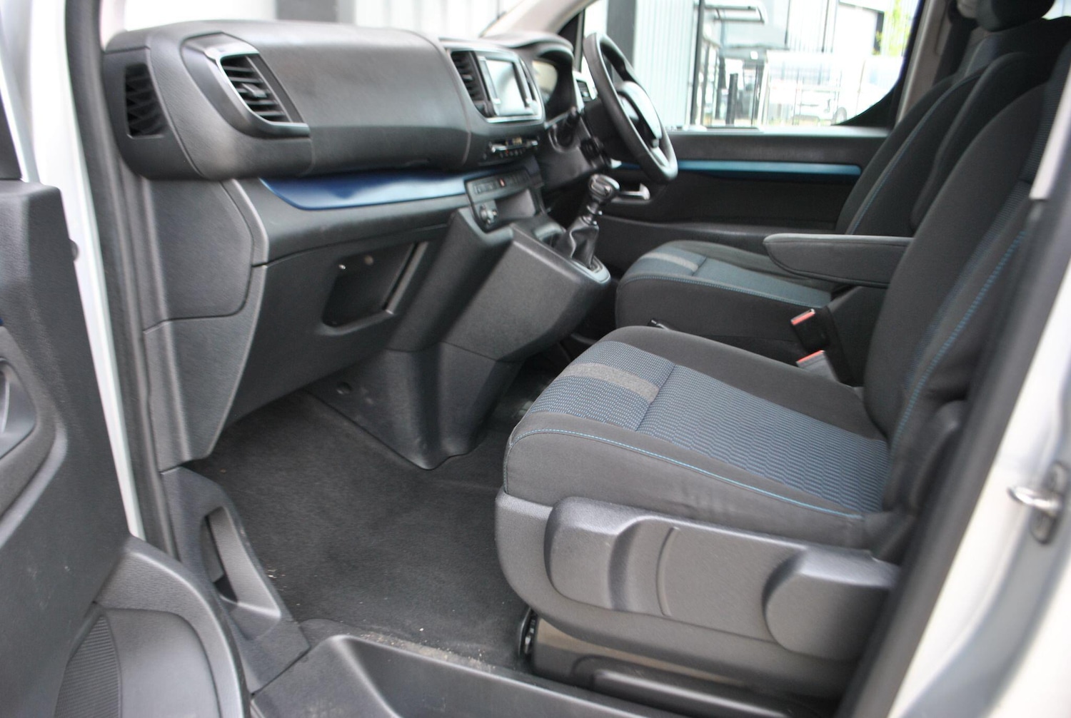 Used Peugeot Traveller 2016 for sale - 76786532: Photo 9