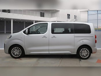 Used Peugeot Traveller 2016 for sale - 76002528: Photo