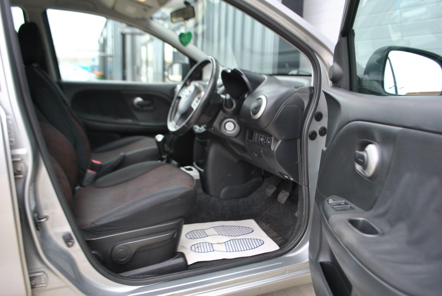 Used Nissan Note 2010 for sale - 76786927: Photo 13