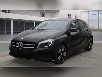 Used Mercedes-Benz A-Class 2014 for sale - 76306629: Photo 2