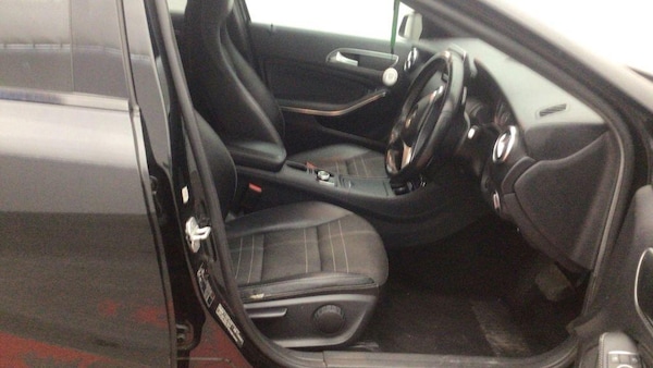 Used Mercedes-Benz A-Class 2014 for sale - 76306629: Photo 9