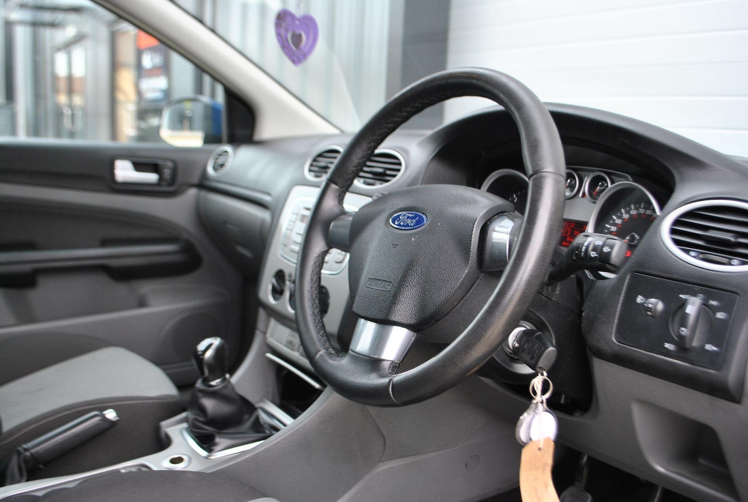 Used Ford Focus 2008 for sale - 76823811: Photo 19