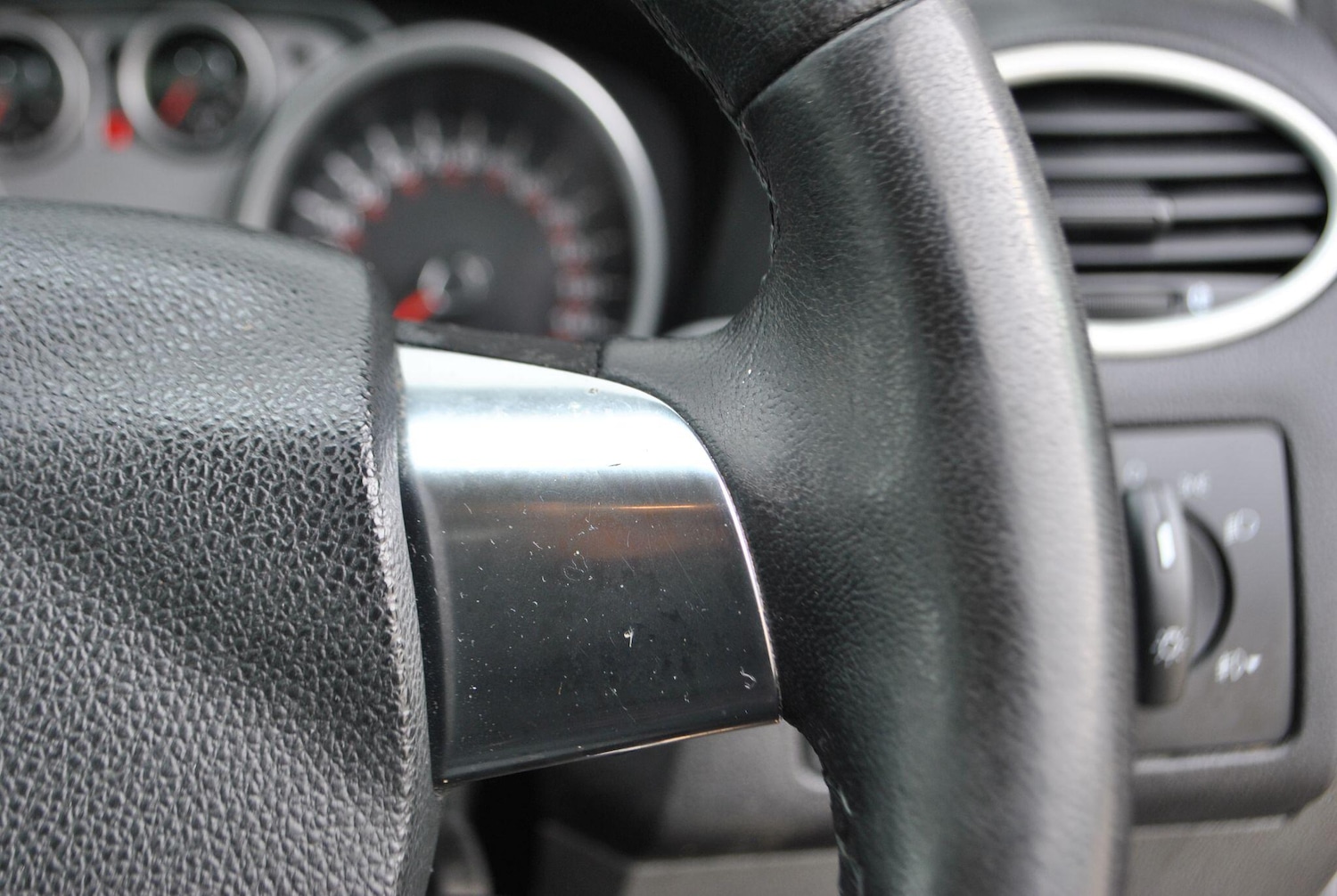 Used Ford Focus 2008 for sale - 76823811: Photo 25