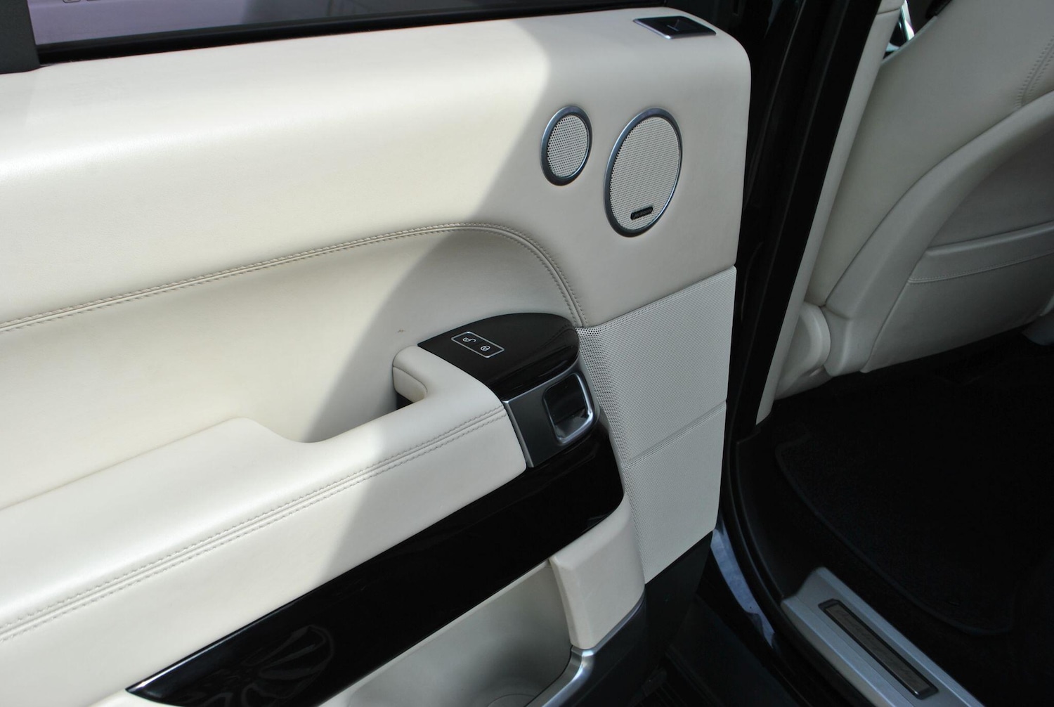 Used Land Rover Range Rover 2015 for sale - 76786544: Photo 17