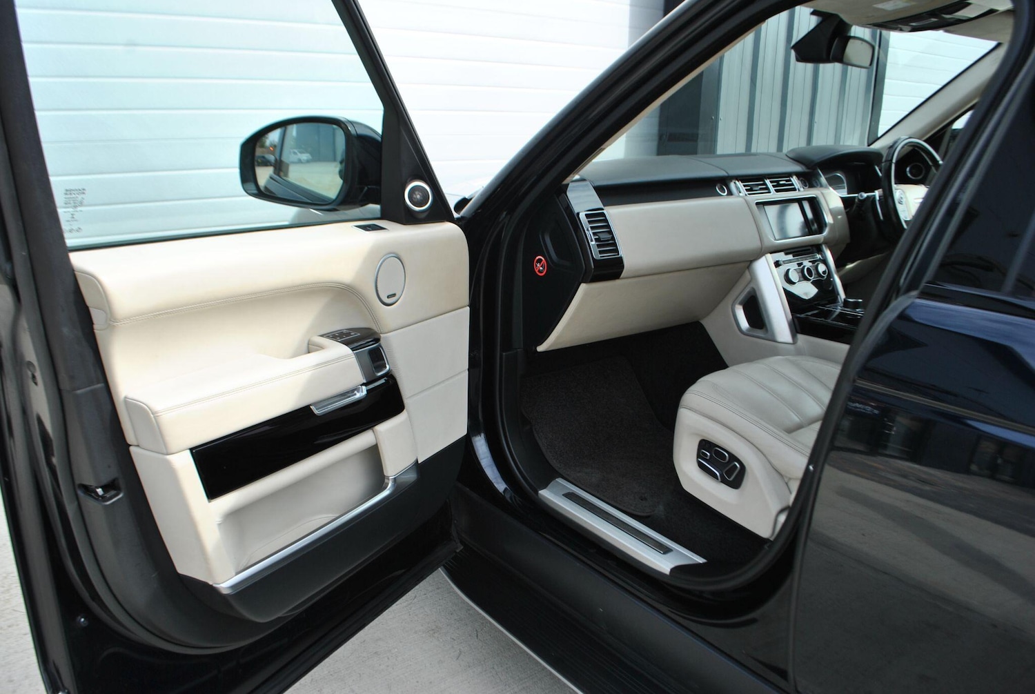 Used Land Rover Range Rover 2015 for sale - 76786544: Photo 6