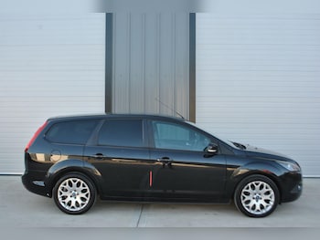 Used Ford Focus 2010 for sale - 76786710: Photo