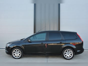 Used Ford Focus 2010 for sale - 76786710: Photo