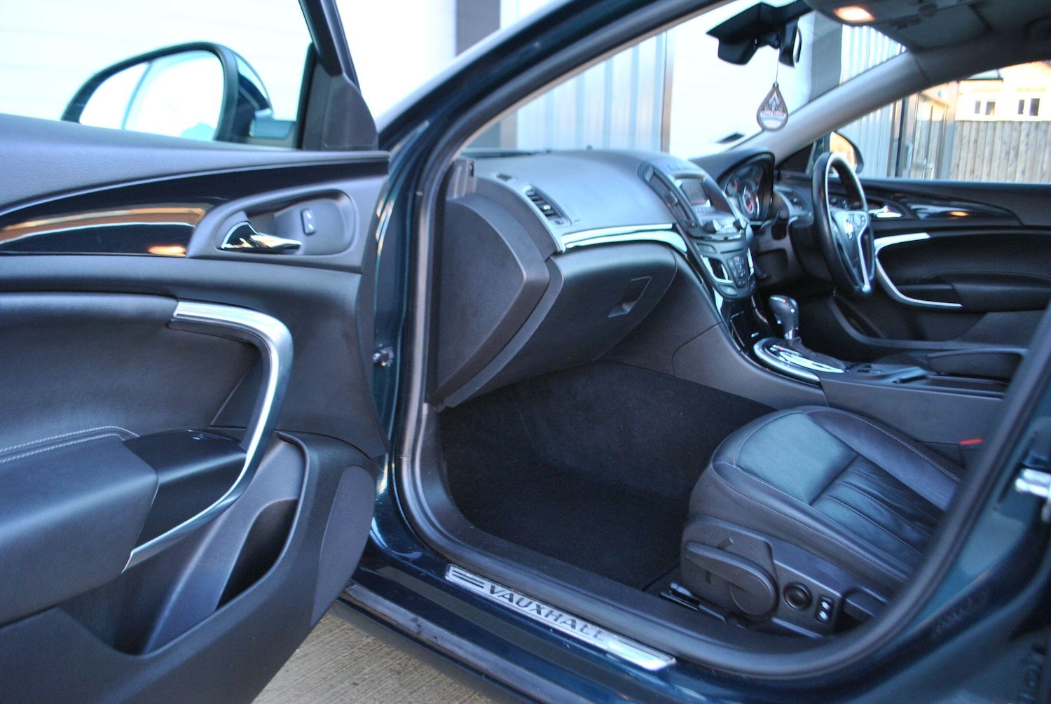 Used Vauxhall Insignia 2016 for sale - 76786511: Photo 8