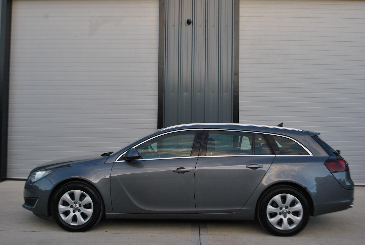 Used Vauxhall Insignia 2015 for sale - 76671184: Photo 3