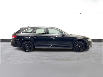 Used Audi A4 Avant 2017 for sale - 76759610: Photo