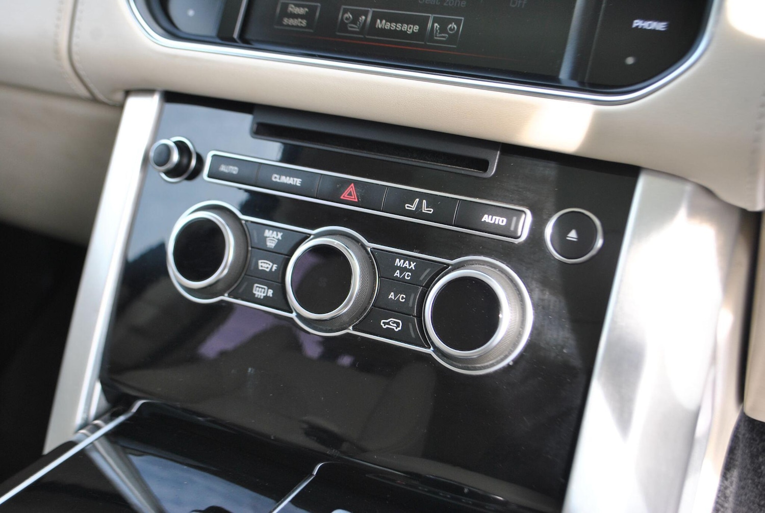 Used Land Rover Range Rover 2015 for sale - 76153002: Photo 31