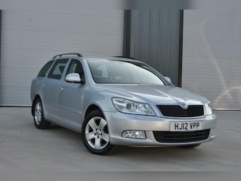 2012 (12) - 1.6 TDI CR Elegance 5dr DSG