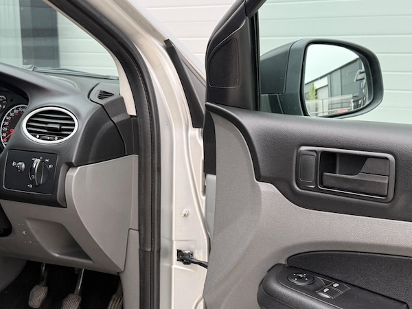 Used Ford Focus 2009 for sale - 75552441: Photo 18