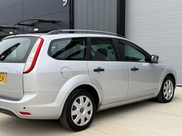 Used Ford Focus 2009 for sale - 75552441: Photo 9
