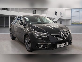 Used Renault Megane 2017 for sale - 76000735: Photo