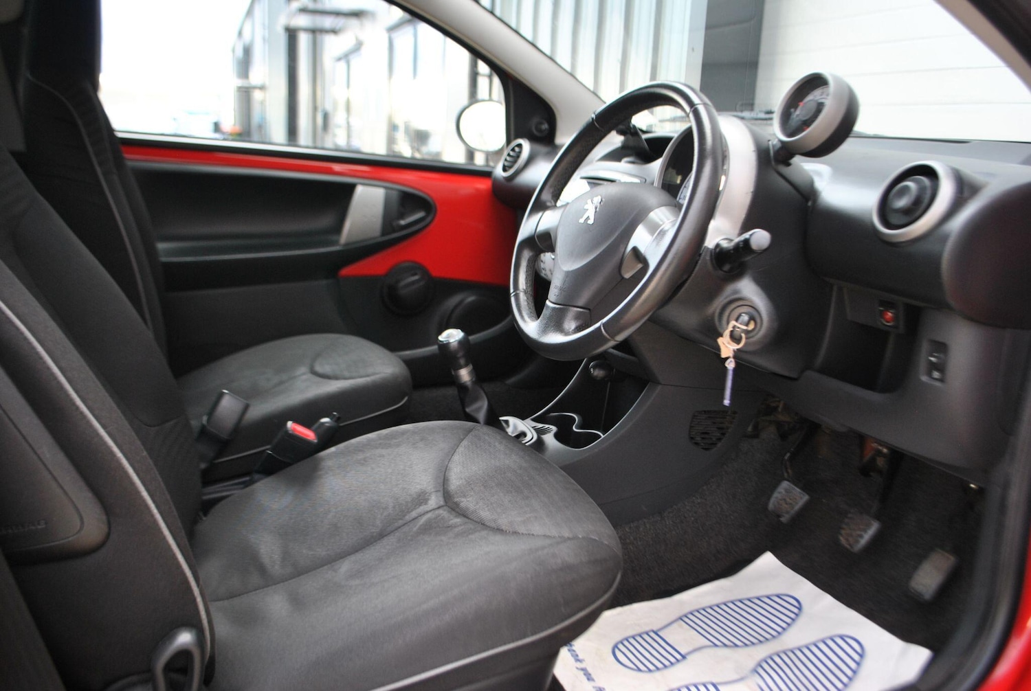 Used Peugeot 107 2012 for sale - 76521926: Photo 16