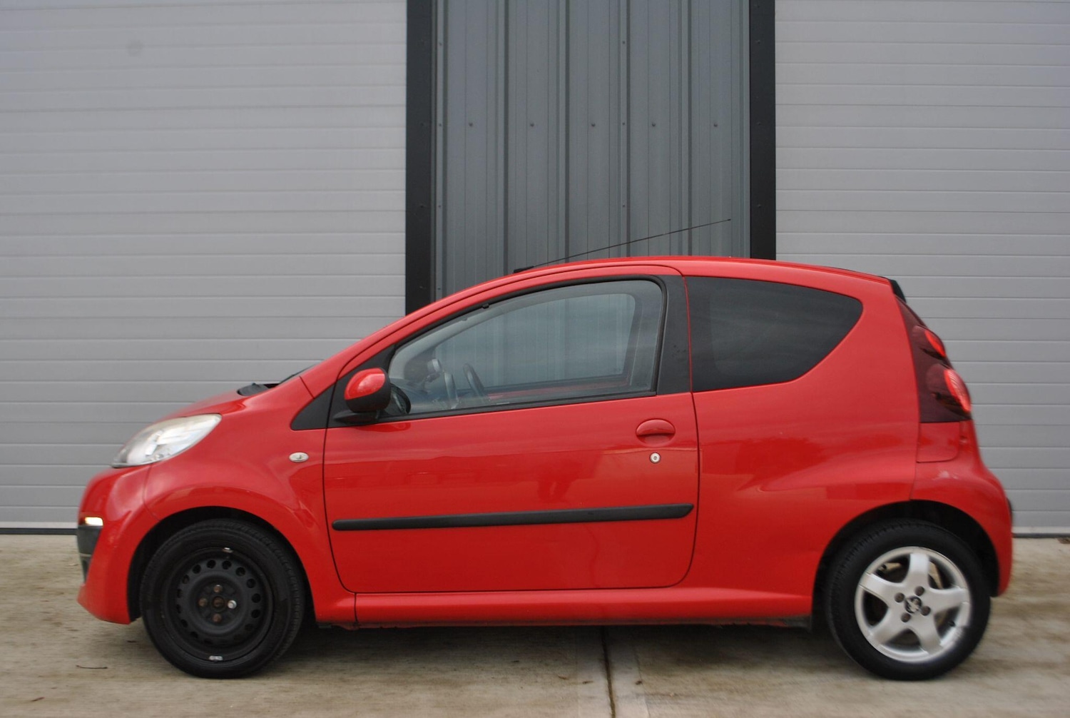 Used Peugeot 107 2012 for sale - 76521926: Photo 3
