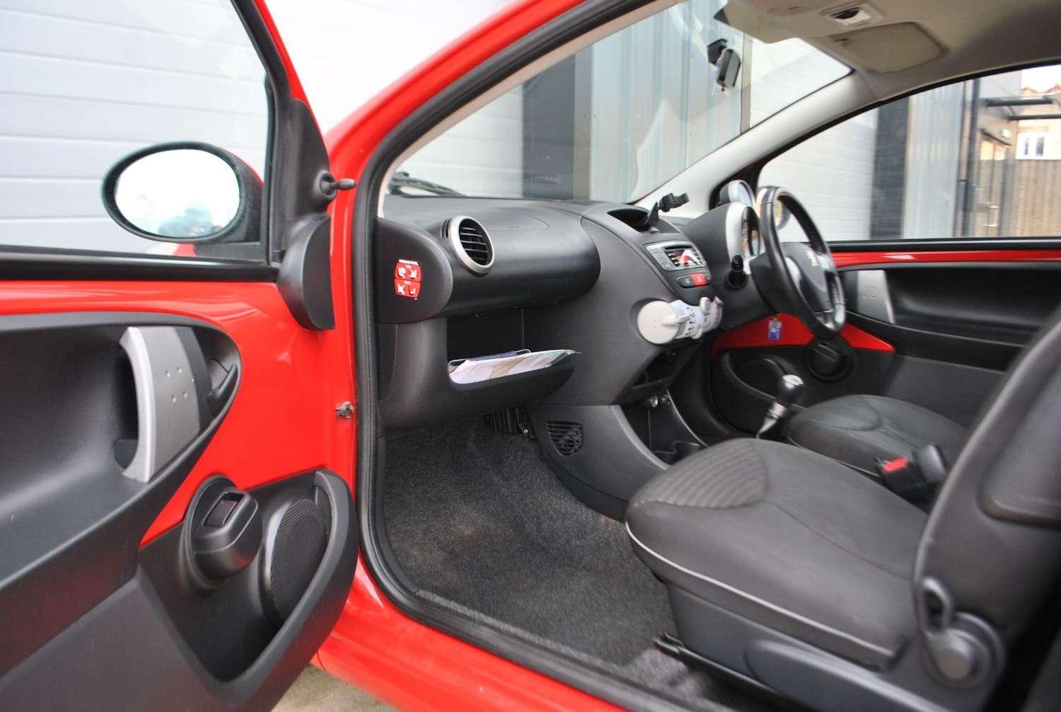 Used Peugeot 107 2012 for sale - 76521926: Photo 8