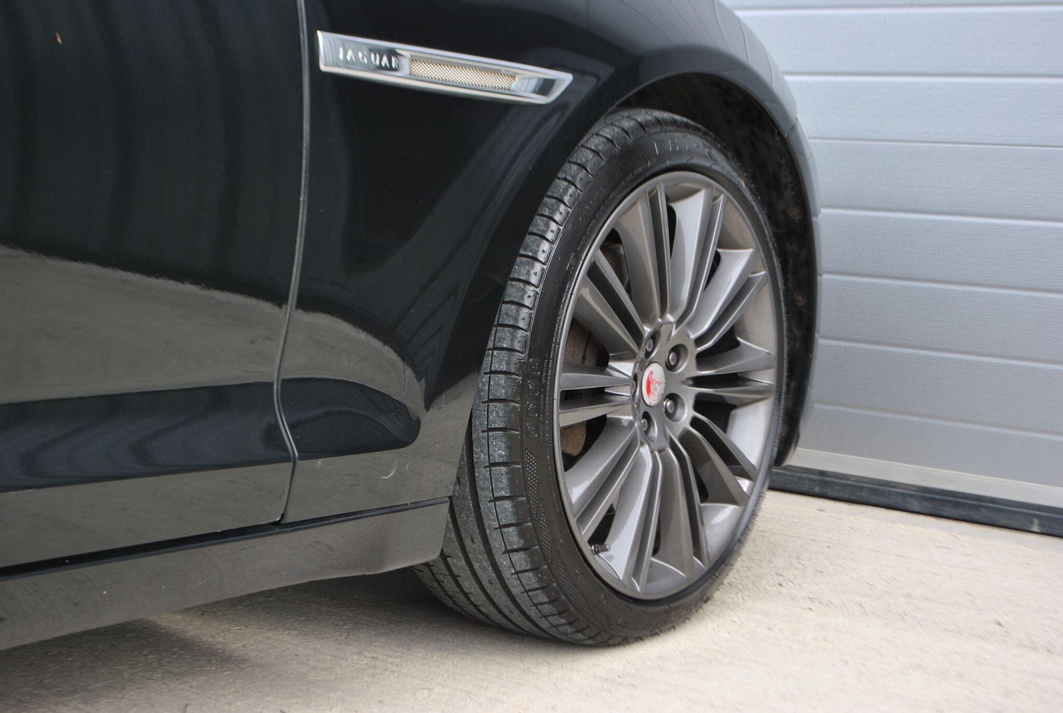 Used Jaguar XJ 2011 for sale - 75905929: Photo 36