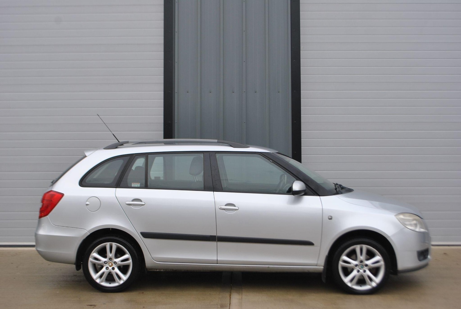 Used Skoda Fabia 2008 for sale - 76786771: Photo 2