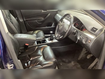 Used Volkswagen Passat 2010 for sale - 75478581: Photo