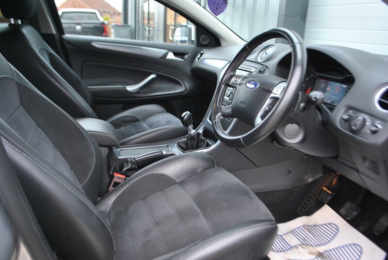 Used Ford Mondeo 2014 for sale - 77382039: Photo 14